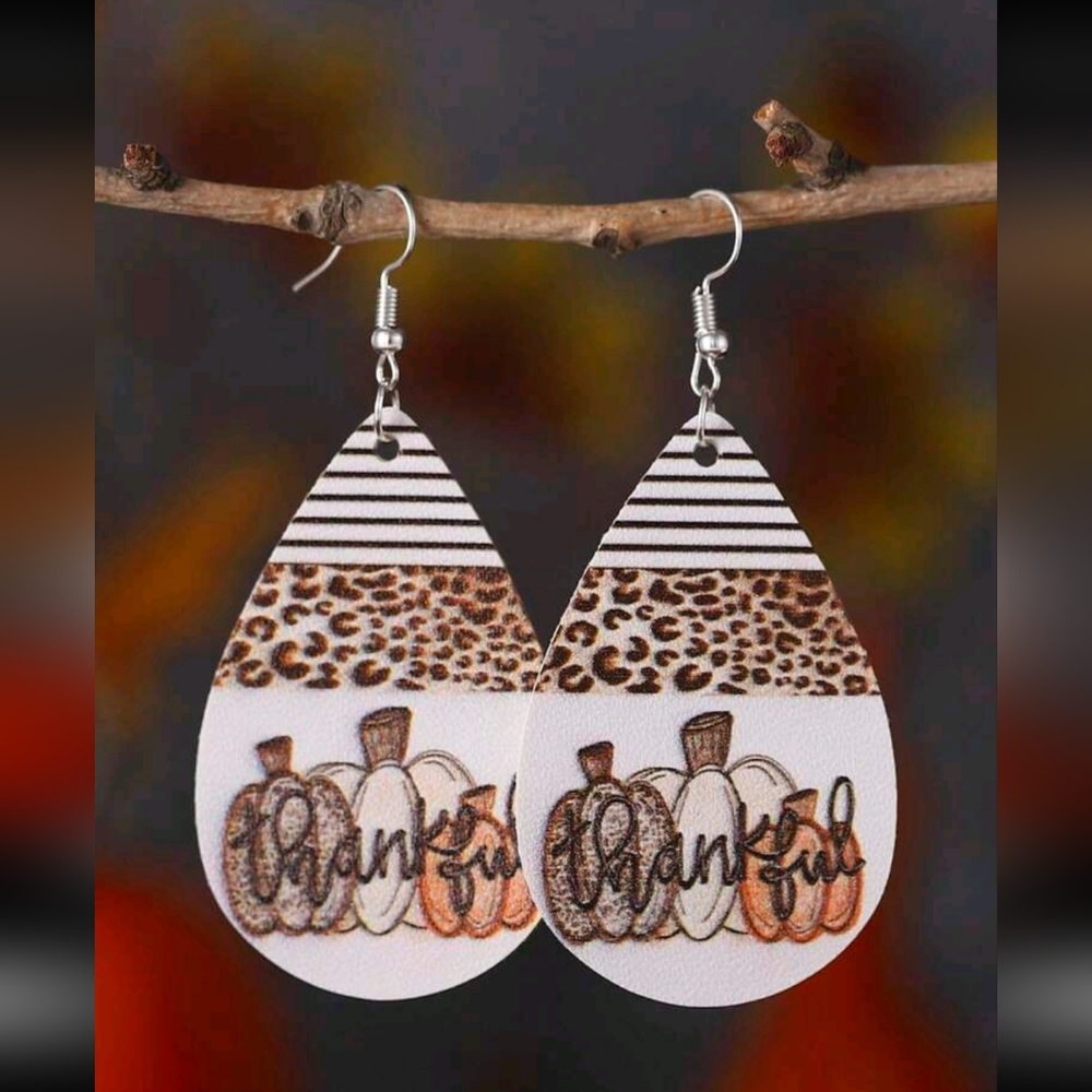 NWT Thankful Pumpkin Teardrop Earrings